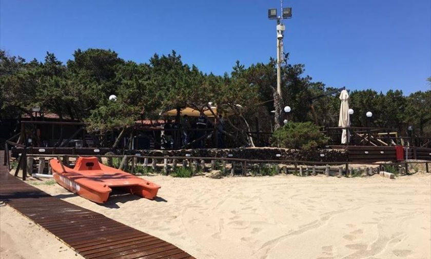 Cala di Rosa Marina: sequestrato lido balneare abusivo all'interno del Parco delle Dune Costiere